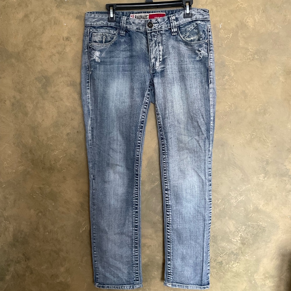 Bauhaus Light Acid Wash Distressed Straight Fit Jeans 32/33